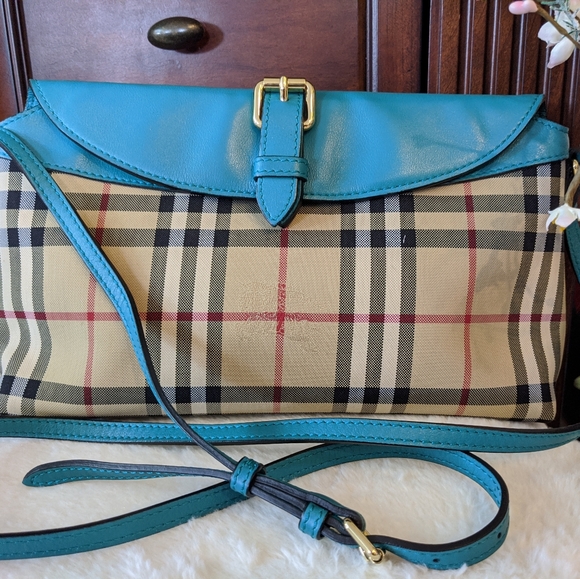 Burberry Handbags - BURBERRY crossbody bag